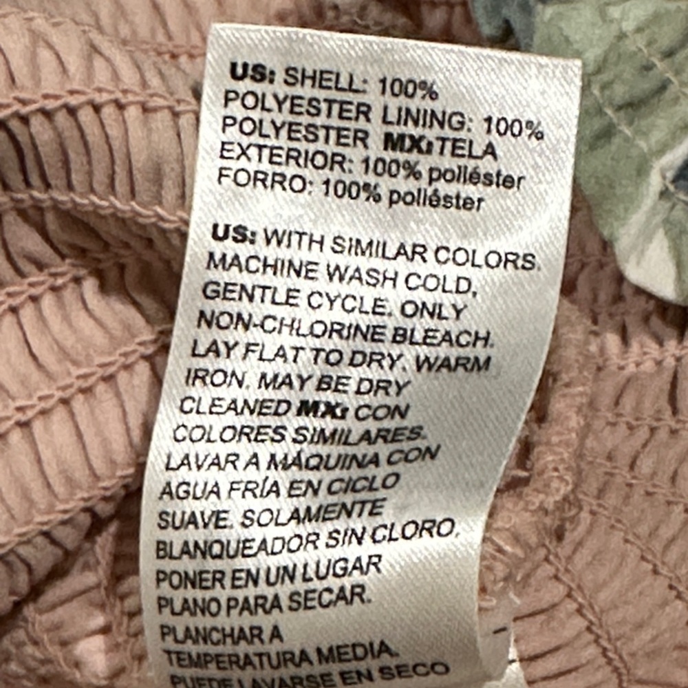 White House Black Market Pastel Floral Blouse​​ - Picture 7 of 7